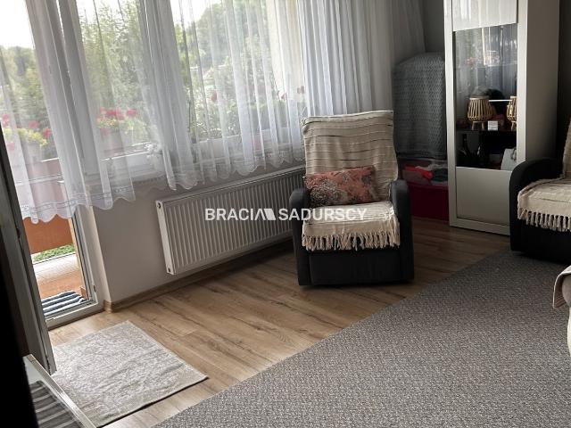 Przestronne 3 pokojowe mieszkanie z balkonem, gotowe do wprowadzenia
