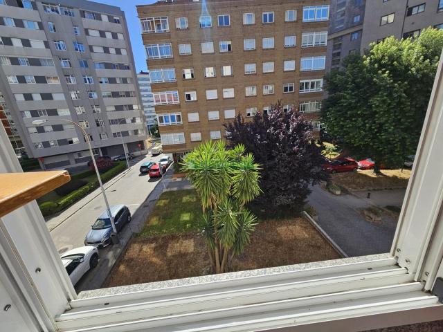 DOBLADA CTRA PROVINCIAL PISO AMUEBLADO DOS DORMITORIOS, GARAJE Y TRASTERO ZONA AJARDINADA Y RESIDENCIAL