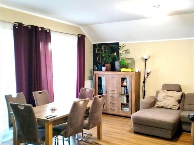 Przestronne 3 pokojowe mieszkanie z balkonem, blisko sklepów