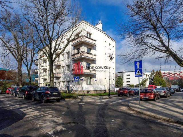 Dobry adres – Saska Kępa | 3 pokoje z balkonem / Warszawa