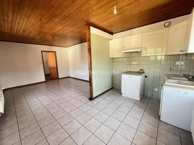DOCELLES, appartement type F4