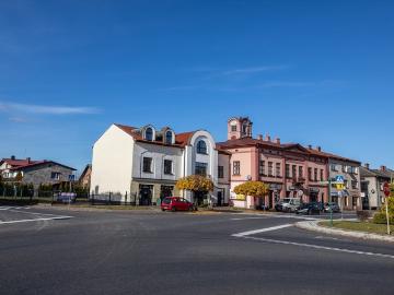 Dochodowa kamienica w centrum Wilamowic – 370 m², 9 pokoi