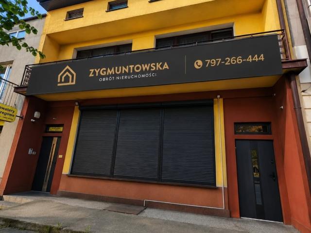 Dochodowa nieruchomość inwestycyjna z lokalem w centrum Opoczna