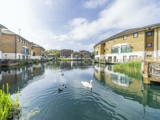 Dock Hill Avenue, Canada Water, SE16 6AY 3 bed house to rent £2,817 pcm £650 pw
