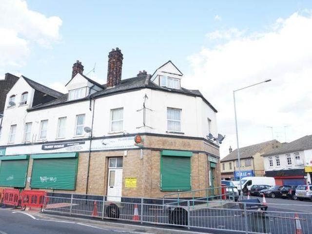 Dock Road Flat 1, Tilbury, Essex RM18, 2 bed flat to rent, £1,300 pcm | PrimeLocation