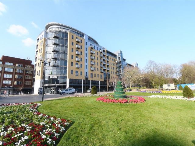 Dock Street, Hull HU1, 2 bed flat to rent, £795 pcm | PrimeLocation