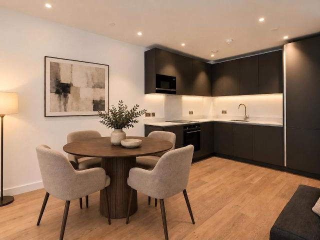 Dock Street, Luxe Tower, Tower Hill E1, 1 bed flat to rent, £2,650 pcm | PrimeLocation