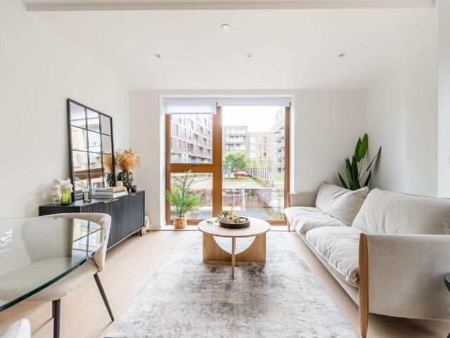 Dod Street, Limehouse, London E14, 2 bed flat to rent, £2,800 pcm | PrimeLocation