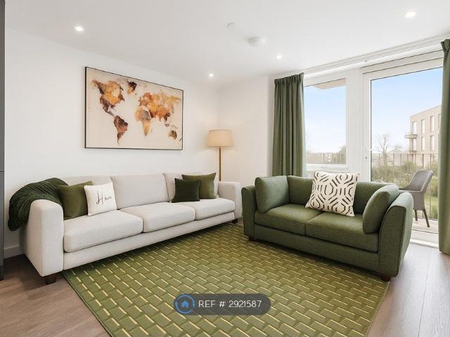 Dodson House, London NW7, 2 bed flat to rent, £2,300 pcm | PrimeLocation