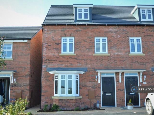 Dogwood Drive, Market Harborough, LE16 3 bed semi detached house to rent £1,450 pcm £335 pw
