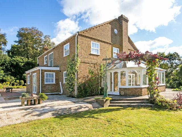 Dog Kennel Lane, Chorleywood, Rickmansworth WD3, 5 bed detached house to rent, £6,500 pcm | PrimeLocation