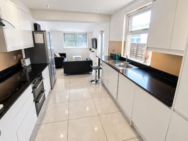 Dogfield Street, Cathays, Cardiff CF24, 5 bed shared accommodation to rent, £2,800 pcm | PrimeLocation