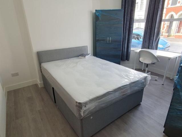 Dogfield Street, Cardiff CF24, 5 bed terraced house to rent, £3,000 pcm | PrimeLocation