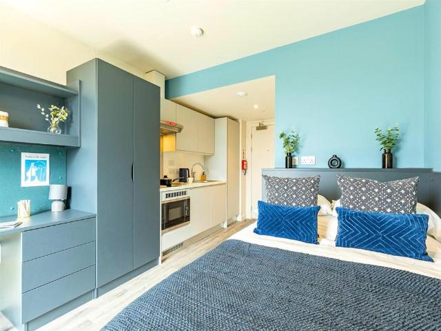 Dogpool Lane, Birmingham B30 Studio to rent £1,192 pcm £275 pw