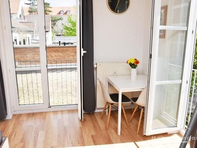 Döhren Waldhausen Seelhorst, Modernly furnished one room apartment with internet near Maschsee