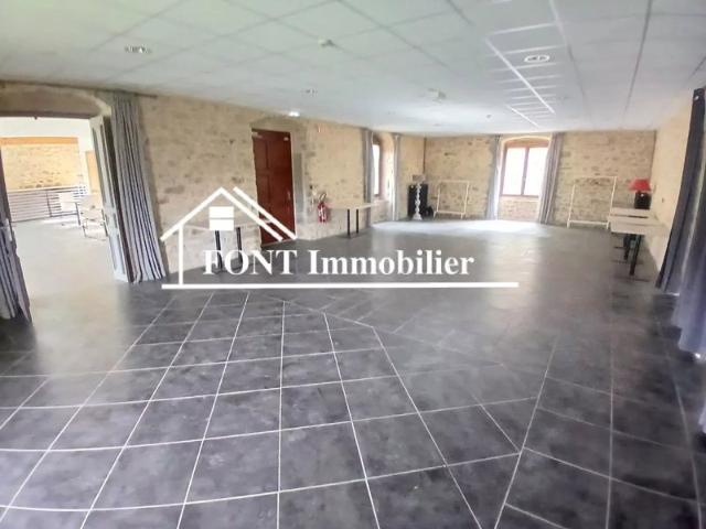 DOIZIEUX, PLATEAU A AMÉNAGER, 140 m²