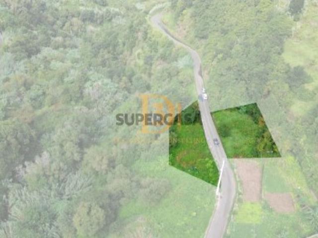 Dois Terrenos em Boaventura com Potencial de Construção e Localização Privilegiada