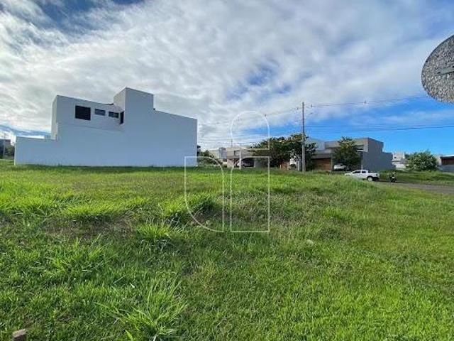 Dois terrenos planos em Verana Parque Alvorada