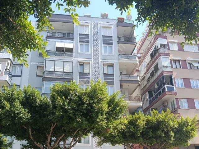 Dokuma Merkezi Konumda Asansörlü Ara Kat 3 + 1 Daıre
