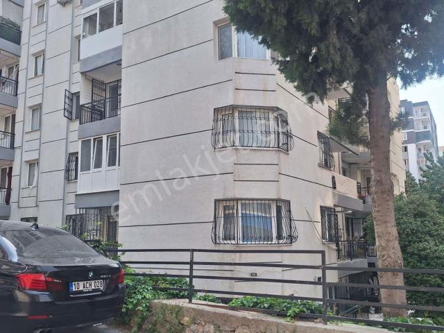 Dokuz Eylül Ünıversıte Karşısı Fuul Tadılatlı Satılık 3+1 Daıre