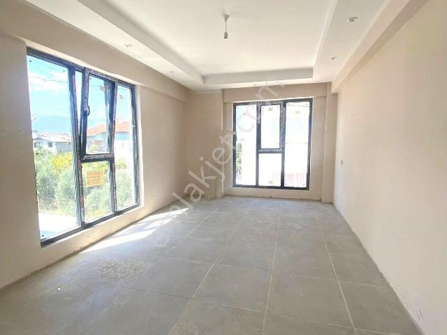 Dokuzkavaklar Mahallesinde Ara Kat Yerden Isıtmalı Sıfır 2+1/90 M2 Daire 2.990.000 Tl