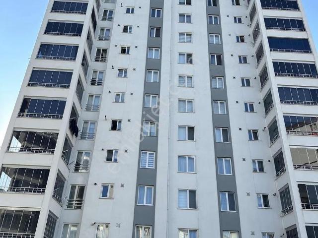 Dolunay Mahallesinde Deniz Manzaralı 3+1 Kiralık Daire