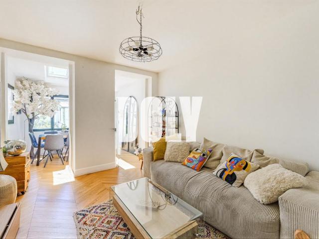 Doly Duplex avec Jardin, un Ecrin de verdure au Coeur des Abbesses !