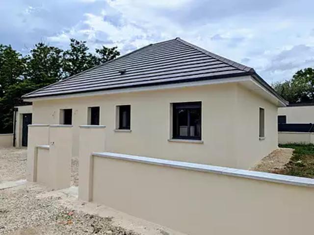 Dole 39100 Achat / Vente maison 4 pièces t4 au dernier étage terrasse