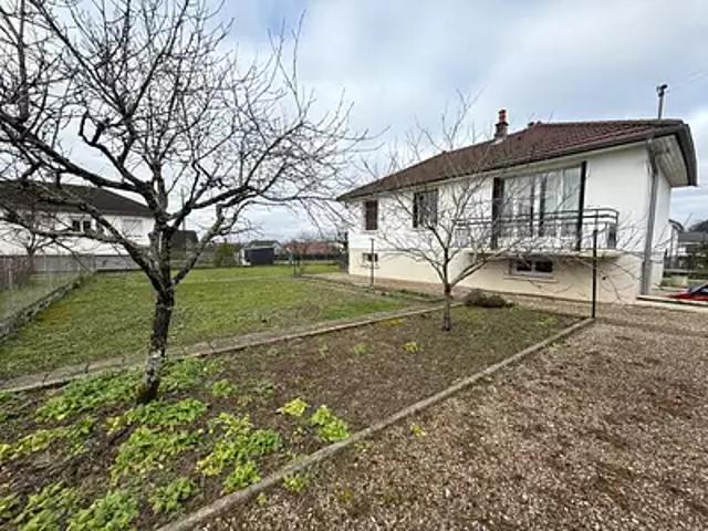 Dole 39100 Achat / Vente maison 4 pièces t4 jardin cave