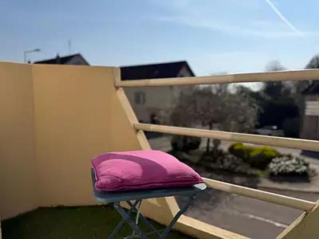 Dole 39100 Achat / Vente appartement 8 pièces t8 au dernier étage cave