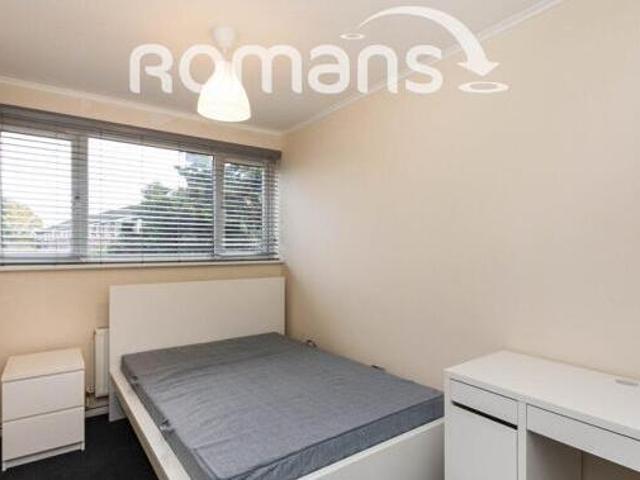 Dollis Drive, Farnham, 1 Bedroom House