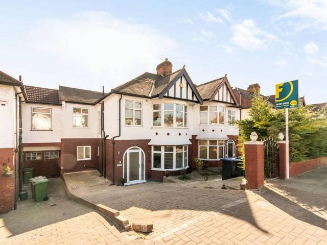 Dollis Hill Lane, London, NW2 5 bed semi detached house to rent £3,350 pcm £773 pw