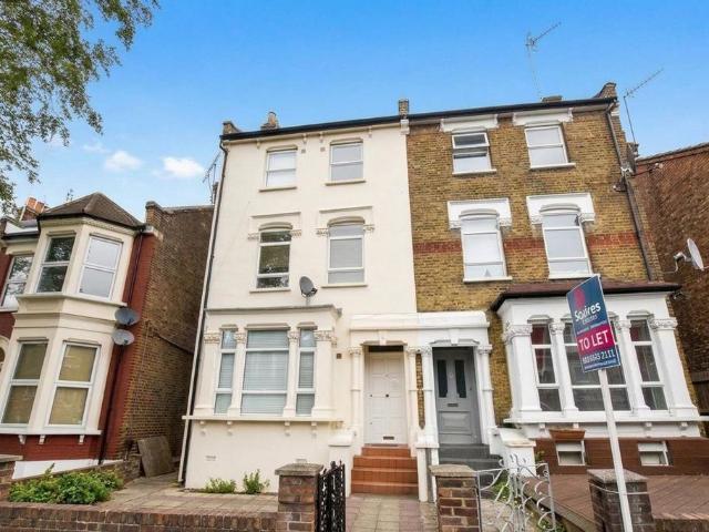 Dollis Road, London, N3 Studio to rent £1,000 pcm £231 pw