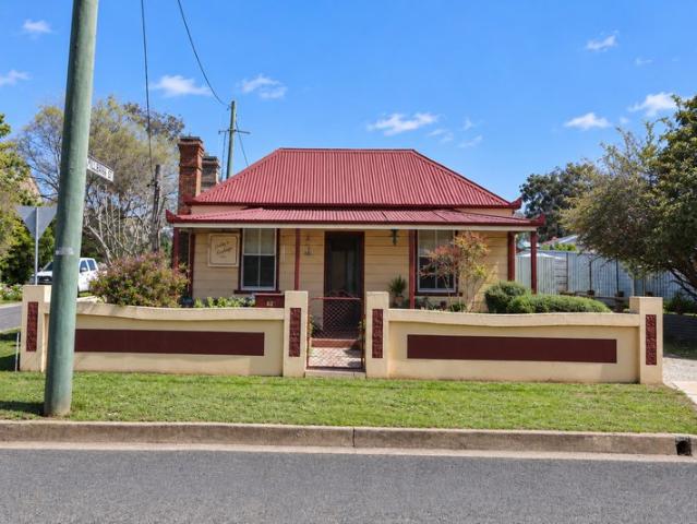 Dolly's Cottage | A Little Piece of Gulgong History