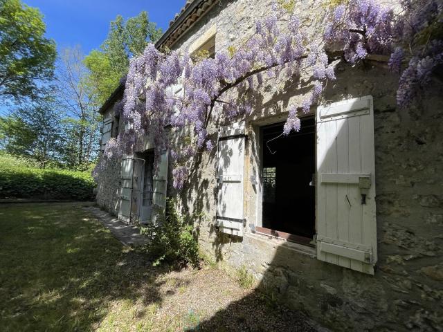 DOLMAYRAC Ancien Moulin du 18e siècle à rénover avec piscine et 1,4465 ha de terrain arboré Lot & Garonne 47