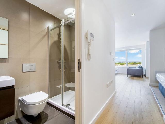 Dolphin House, Windmill Road TW16, Studio to rent, £1,180 pcm | PrimeLocation