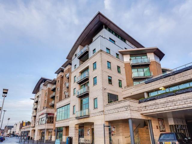 Dolphin Quays, The Quay BH15, 2 bed flat to rent, £1,200 pcm | PrimeLocation