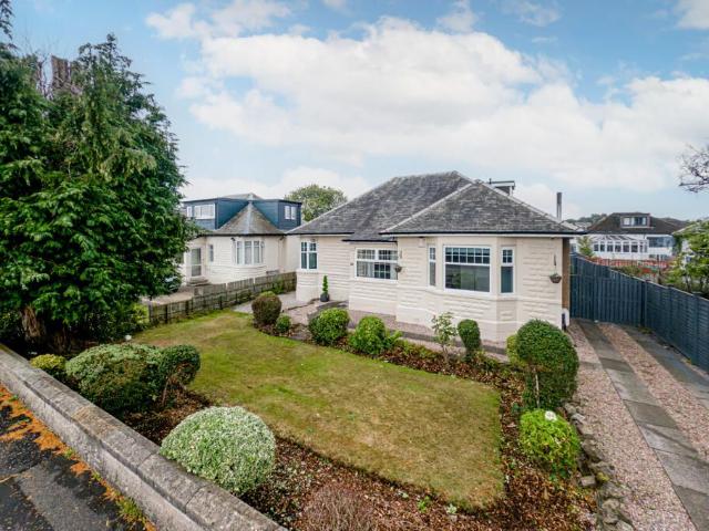 Dolphin Road, Glasgow G41, 4 bed detached bungalow to rent, £2,195 pcm | PrimeLocation