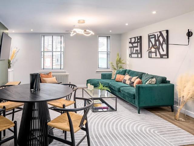 Dolphin Square, London SW1V 1 bed serviced apartment to rent £4,983 pcm £1,150 pw