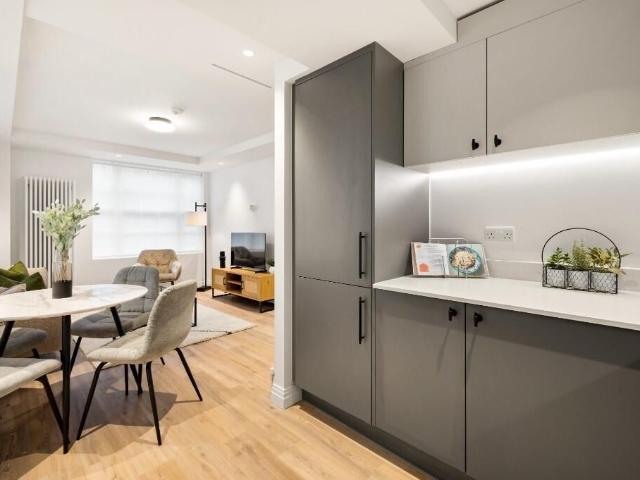 Dolphin Square, London SW1V, 2 bed flat to rent, £3,844 pcm | PrimeLocation
