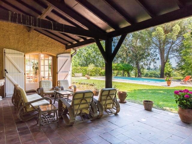 Dop Makelaars propose: 36 Les Salares, 31230 Salherm, Franc. 250m² Salerm
