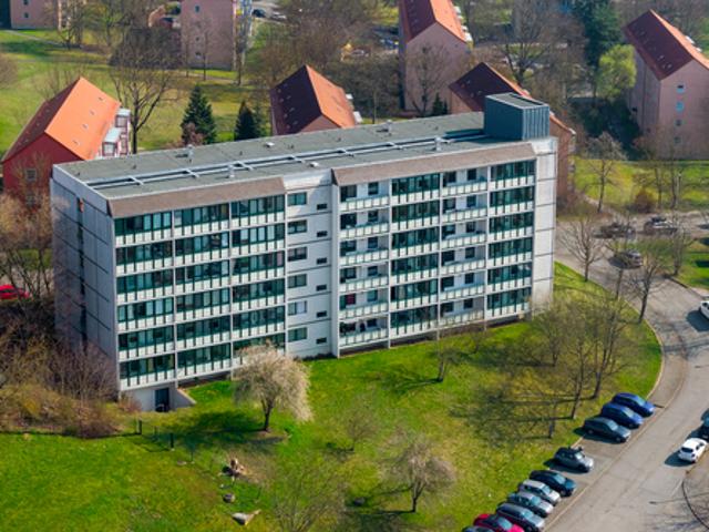 Doppelt genießen: Balkon und großer Wintergarten in attraktiver 2 Raum Wohnung in Gera Bieblach!