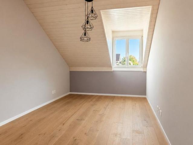 Doppelte Raumhöhe, 3 Schlafzimmer à 17 18 m², Loft von 51 m²