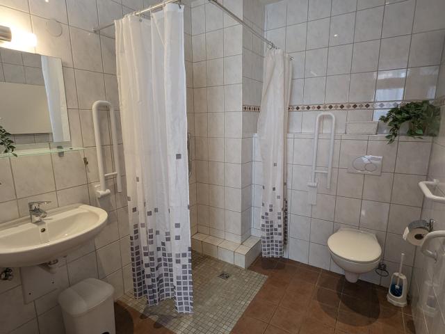 Doppelzimmer mit Bad, ohne Küche
