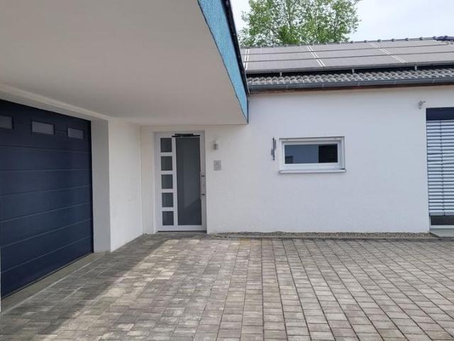 Doppelbungalowhälfte A+ | barrierefrei | Wintergarten