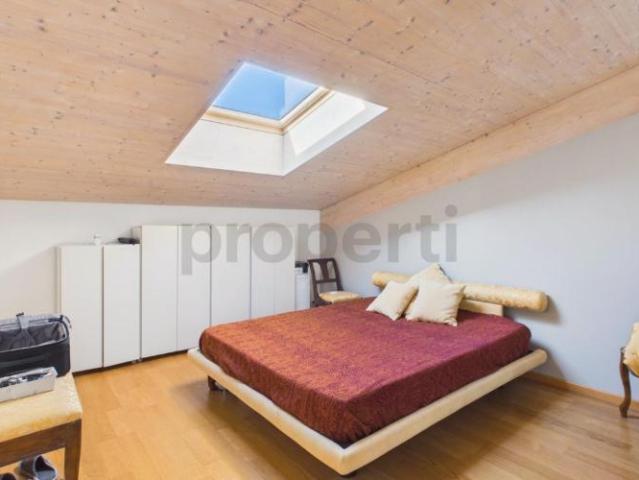 Doppeleinfamilienhaus 7.5 Zimmer