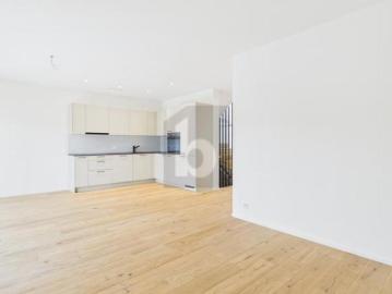 Doppeleinfamilienhaus 4.5 Zimmer