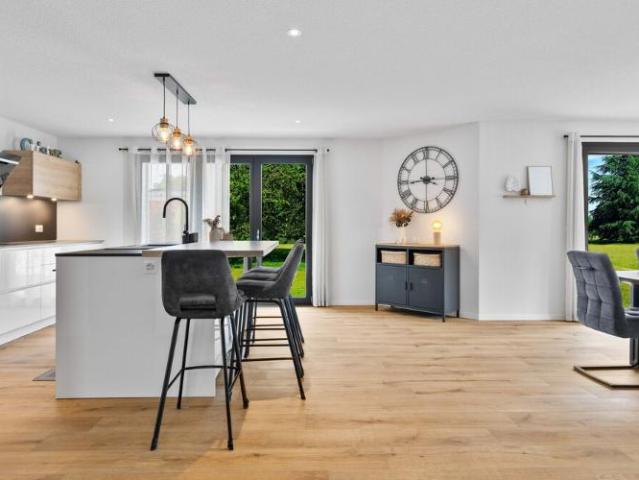 Doppeleinfamilienhaus 4.5 Zimmer