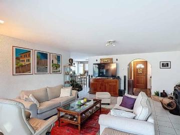 Doppeleinfamilienhaus 4.5 Zimmer