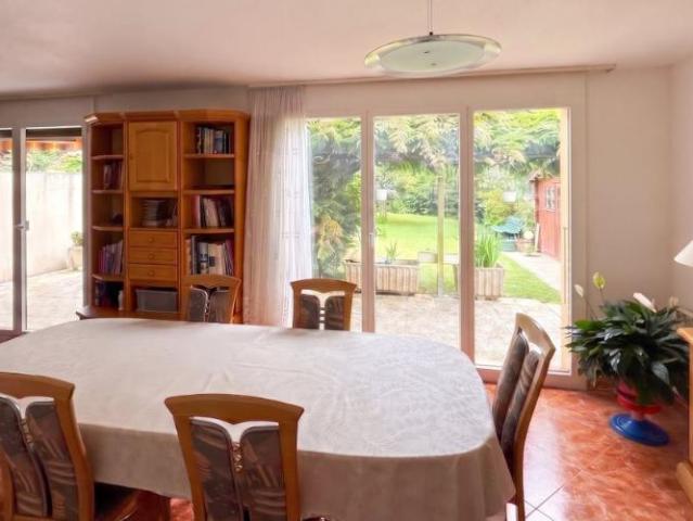 Doppeleinfamilienhaus 6.5 Zimmer
